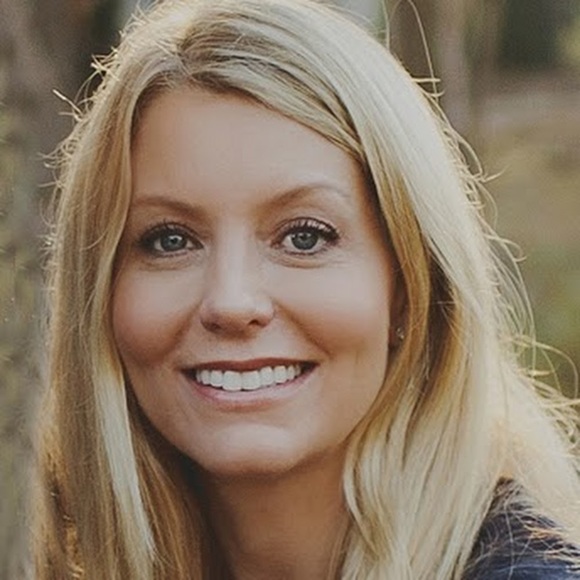 Meet your Posher, Heather - Picture 1 of 1